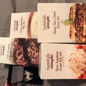 Tastefully simple lunch bag set